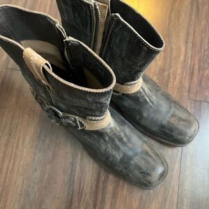 BED|STU Dark Brown Leather Boots with Zipper